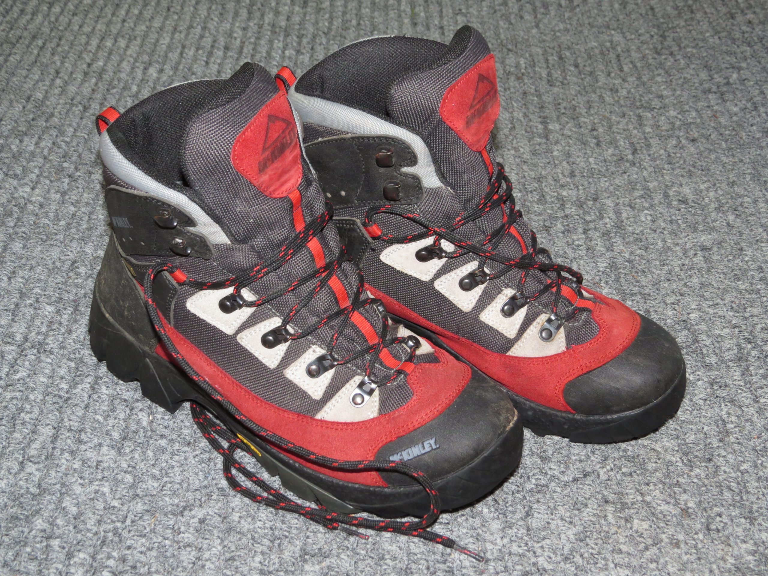 Best Hiking Boots for Men 2026: Top Buying Guide