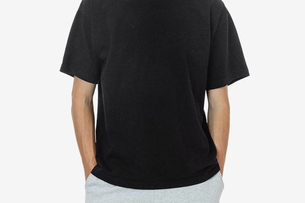 Los Angeles Apparel 1801 black T-shirt shown on a model
