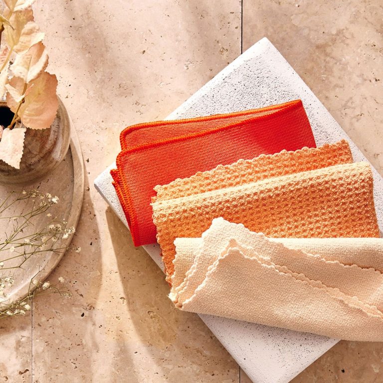 H2O at Home Signature Kit with three task-specific microfibre cloths
